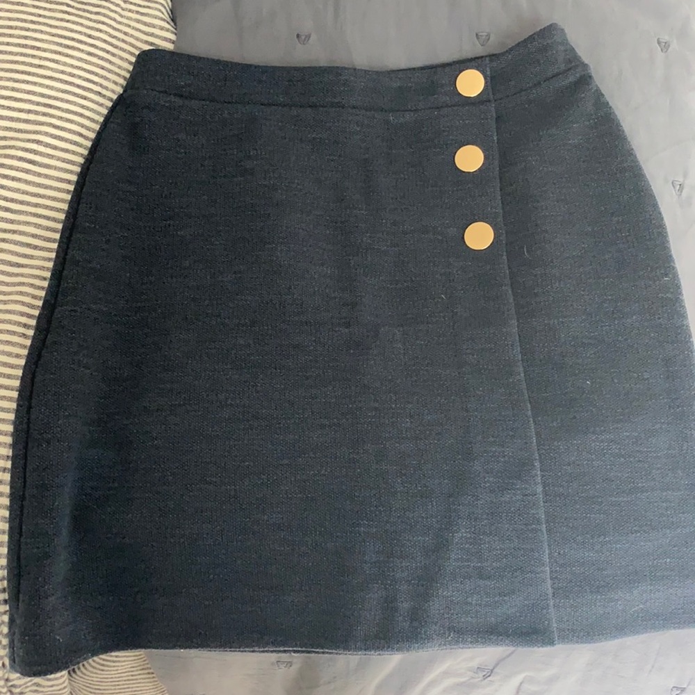 NWT Loft Skirt Navy Size 4